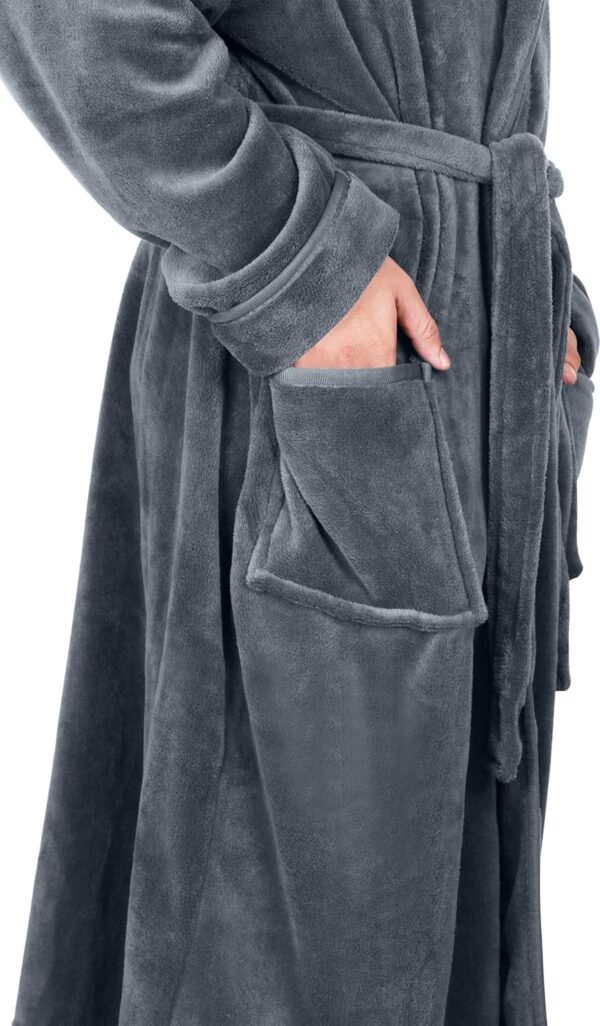 NY Threads Men's Hooded Fleece Bathrobe Plush Long Spa Robe