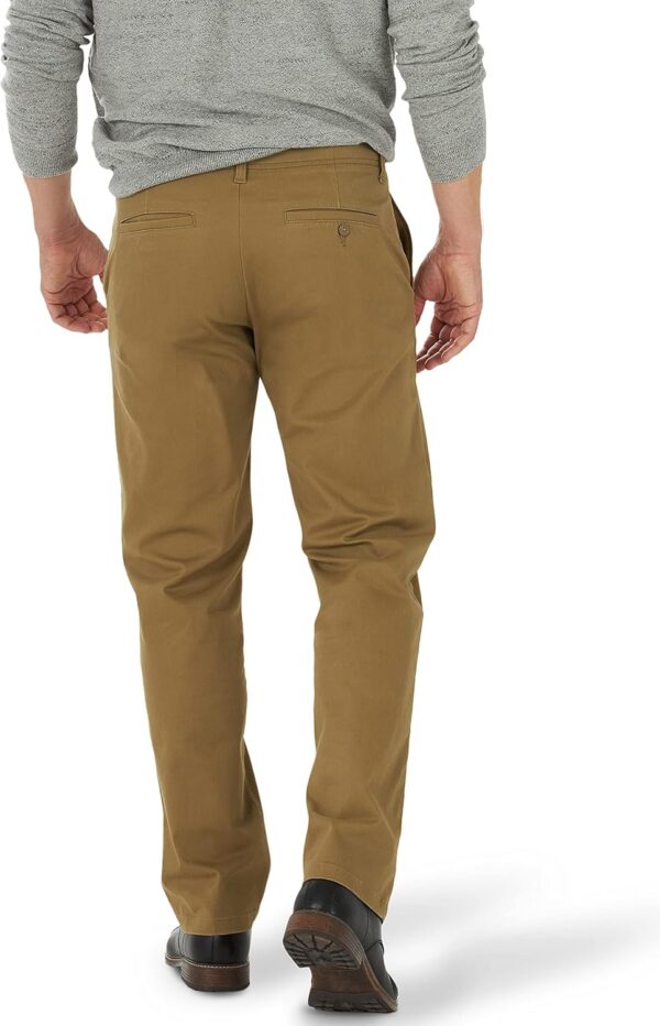 Lee Men's Extreme Motion Flat Front Regular Straight Pant